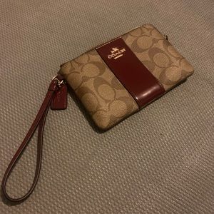 *Never Been Used* Coach Wristlet